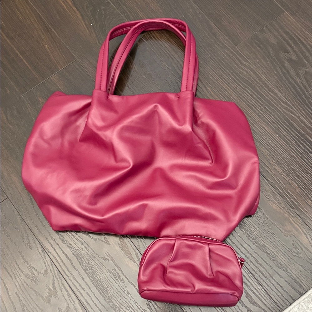 Neiman Marcus Fuchsia Tote Bag Set
